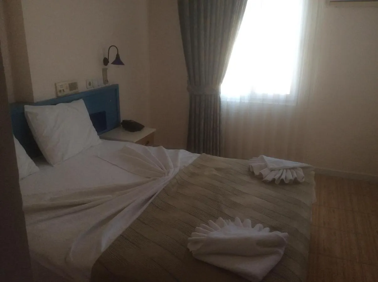 Er-Oez Hotel Фетхие 3*,